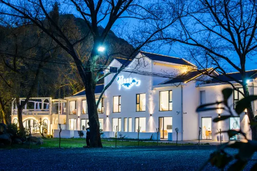 Zhuxi Yue Homestay (Wannan Chuanzang Line Shop) - romantici