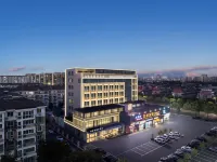 YahaoZhenxuan Hotel (ZhangJiaGang Shopping Park Branch)