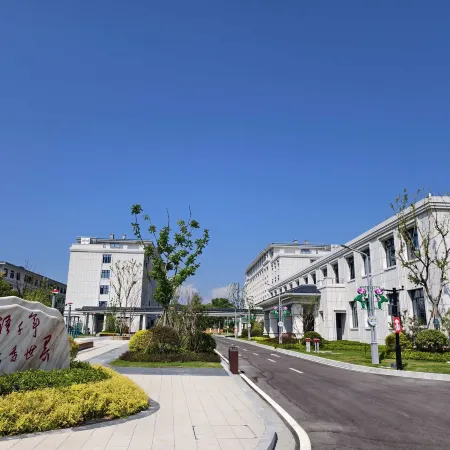 Hefeng Yayuan