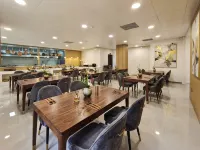 Xichang Heyue Guanhai Resort Hotel