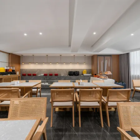 Qian Na Mei Su Hotel (Xiangcheng Wanda Plaza Oubaisa Mall Branch)