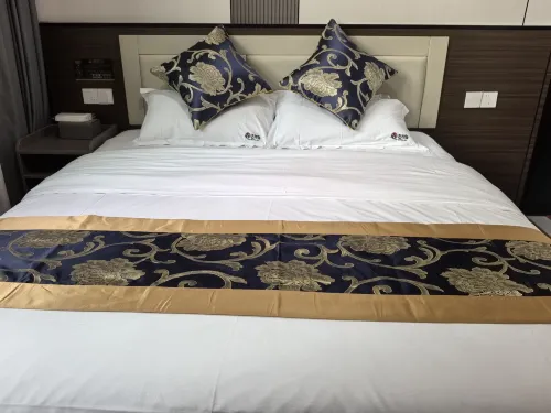 Xinyuan Homestay (Border City Chatong Scenic Area) - Mountain view