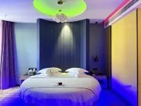 Huarong Hongfa International Hotel (People's Square) - parking
