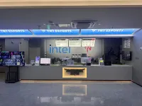 TNT E-Sports Hotel (Qinzhou East Station Nian Nian Feng Plaza) - parking