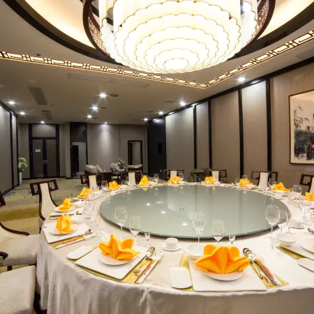 Haiyi Fino Hotel (Yichang Wanda Plaza Three Gorges Vocational College Store)