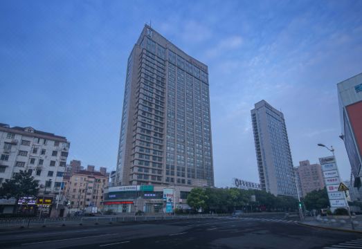 Orange 호텔의 세련된 인테리어