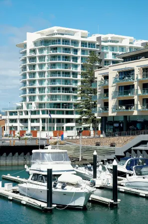 Oaks Glenelg Liberty Suites