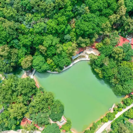 Yingxi Fenglin Corridor qiangu Yunshe Hot Spring Resort