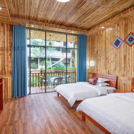 Pusu Yiyaxuan Homestay (Longji Rice Terraces Golden Buddha Peak Observation Deck Branch)
