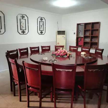 Xiyue Meet Hotel (Dangyang Bus Station)