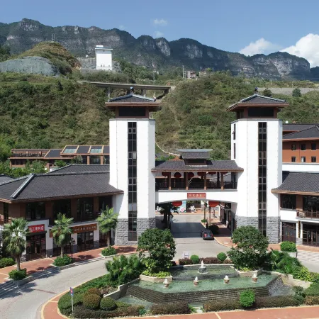 Jiutian Hotsprings Hotel