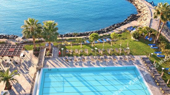 Crowne Plaza Limassol