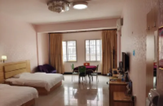 Hechi Xinzhuyuan Business Hotel