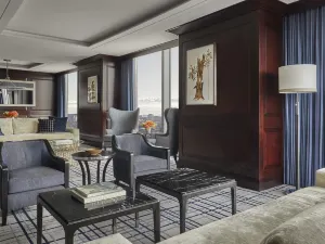 Four Seasons Hotel One Dalton Street, Boston
