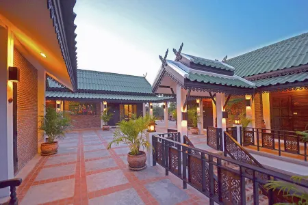 Thai Thai Sukhothai Resort