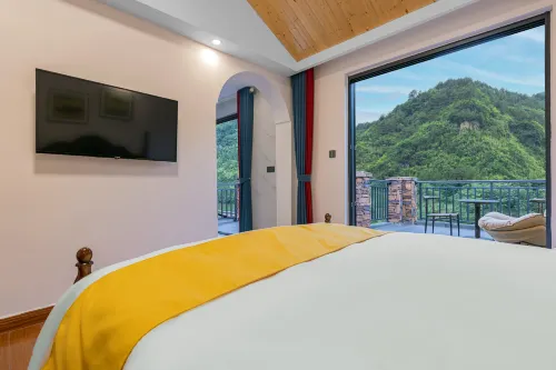Zhangjiajie mountain clause home stay facility