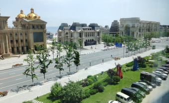 Donggang international residence Huluzhan Homestay  Sea View Hotel (Dalian Venice water city store)