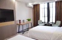 Zhan De Hotel (Huocheng Qingshui River)