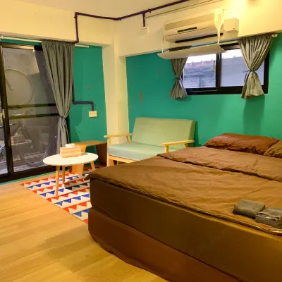 Baker Street Guesthouse Отели рядом с достопримечательностью «Святыня Коксинга»