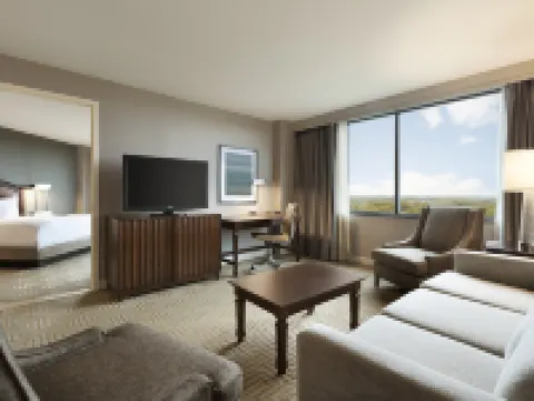 Hilton East Brunswick Hotel & Executive Meeting Center Hotels in Middlesex County