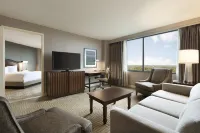 Hilton East Brunswick Hotel & Executive Meeting Center Hotels near JNJ - Johnson Hall