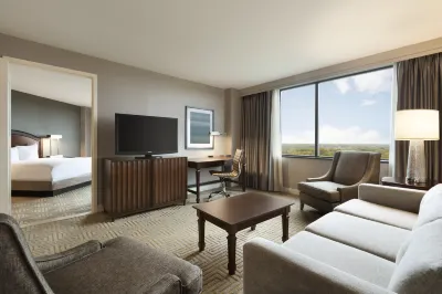 Hilton East Brunswick Hotel & Executive Meeting Center Hotels near Rutgers–New Brunswick