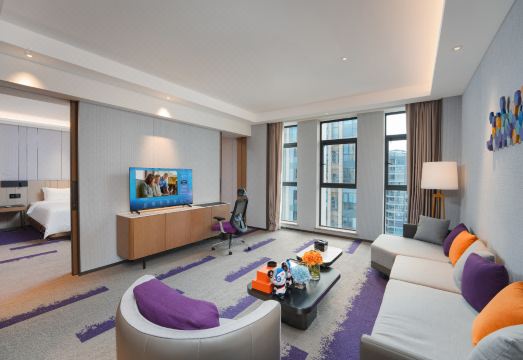 3. 햄튼 바이 힐튼..