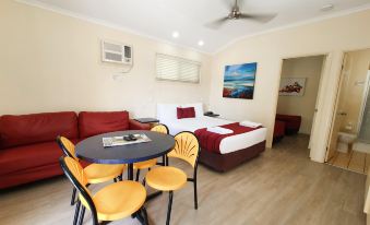 Alex Beach Cabins and Tourist Park
