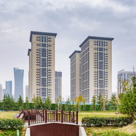 Lotang Hotel (Luoyang Baolong City Plaza store)
