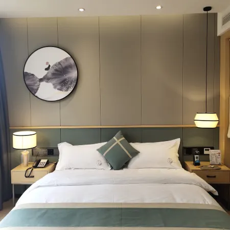Huichuan Zhuxia Boutique Hotel