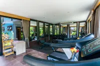 ChaoKoh Phi Phi Hotel and Resort - Gym