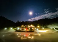 yun bing shan xi feng zhai hotel