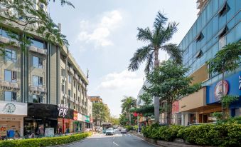 PK e-sports Hotel (Xiamen Railway Station Lvyu Subway Station)