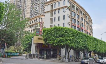 Yuejiang Hotel (Chongqing Huangjuanping Branch)