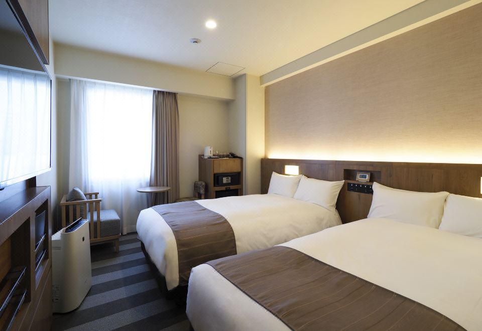 3. 파 이스트 빌리..