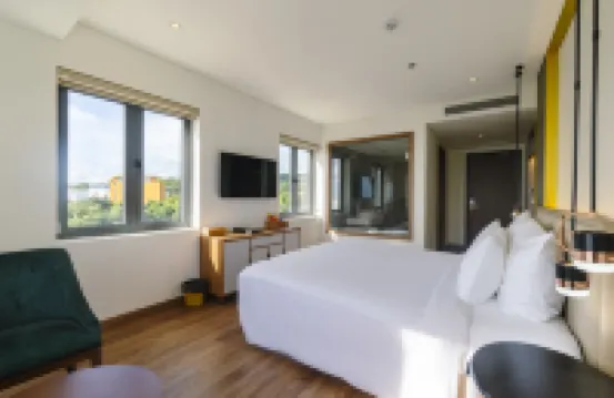 The Tahiti Beach Hotel