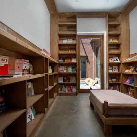 Sansheng Baijianli B&B (Aksu Old Street Night Market)