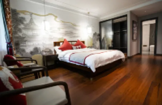 Longhui Yaowang ancient village