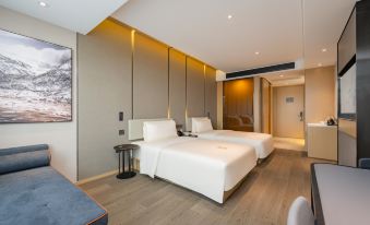 Atour Hotel, Science Avenue Metro Station, Changjiang West Road, Hefei