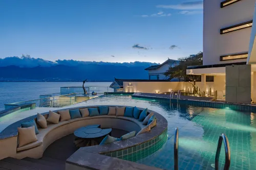 Wushuang Villa Oriental Seaview Resort (Dali Erhai)
