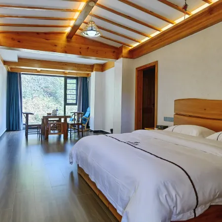 Legendary Shangbao Smart Home Inn