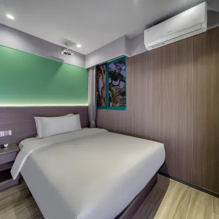 Jianwei Space Art Hotel (Shanghai Lujiabang Road Subway Station Branch) Отели рядом с достопримечательностью «Станция метро Laoximen»