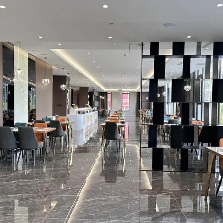 Ulanqab Taichang Intelligent Hotel（Wanda Store of Wulanchabu High-speed Railway Station)