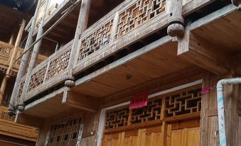 Rongjiang Laiyang Homestay (Dali Dong Village)