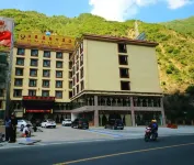 Shiman Hot Spring Hotel