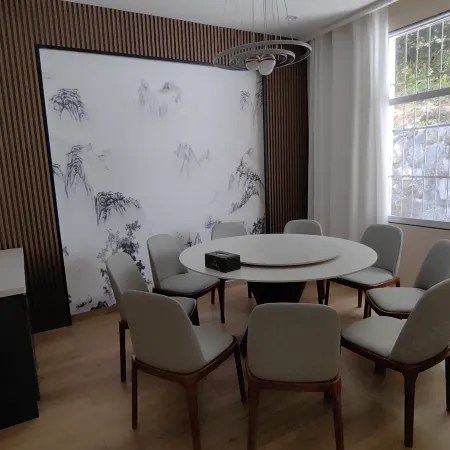 Fuping Joy Mountain Retreat | Elegant Scenic Courtyard Art Inn (Giant Panda Base Branch)