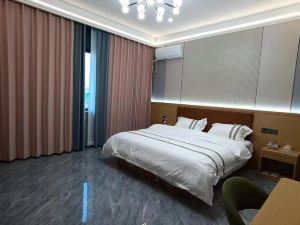 Ningling Wanjia Light Luxury Hotel