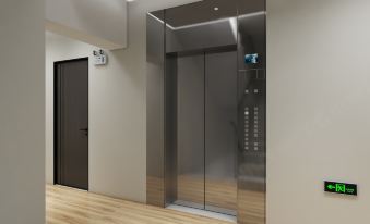 Putian No.1 E-sports Hotel (Shop in the historical and cultural block of Xinghua Prefecture)