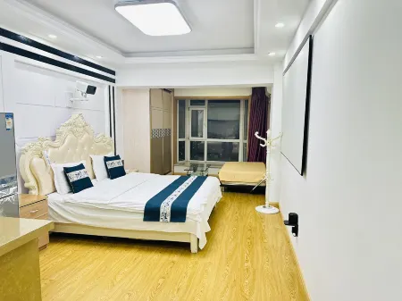 Yanji Aiya Movie Viewing Apartment