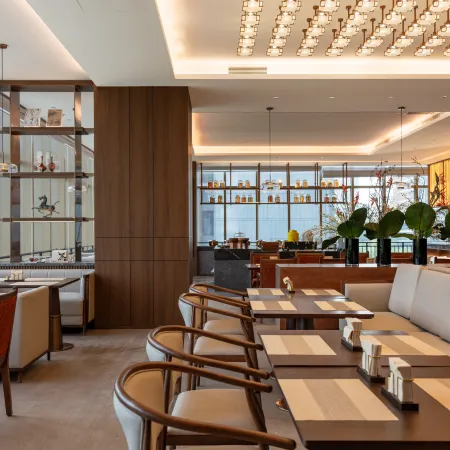 Jiaxing South Lake Maison New Century Hotel Отели рядом с достопримечательностью «Jiaxing University Biology and Chemistry Engineering College»